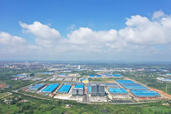 Hormigonera con rotación de 270 grados.